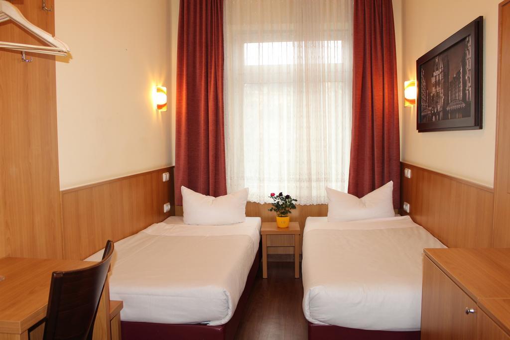Altan Hotel Hambourg Extérieur photo